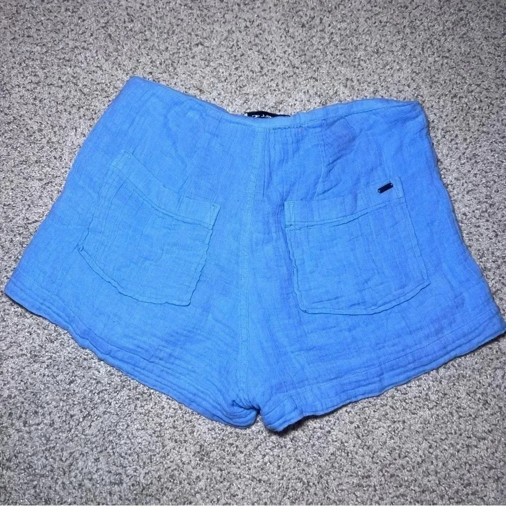 O'Neill Women’s Blue Chambray Cotton Henley Shorts Size 26 Button Fly